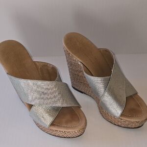 Donald J. Pliner Silver and Tan&Silver Wedge Platform Sandals Size9.5 $45